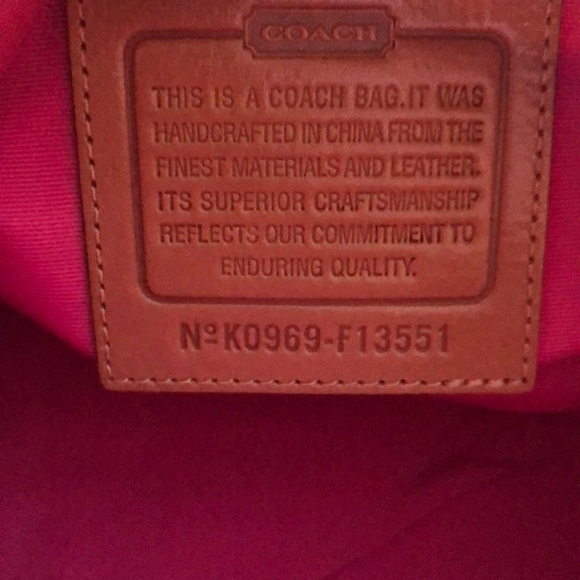 COACH HANDBAG!!!! NEW CONDITION! - Picture 4 of 4